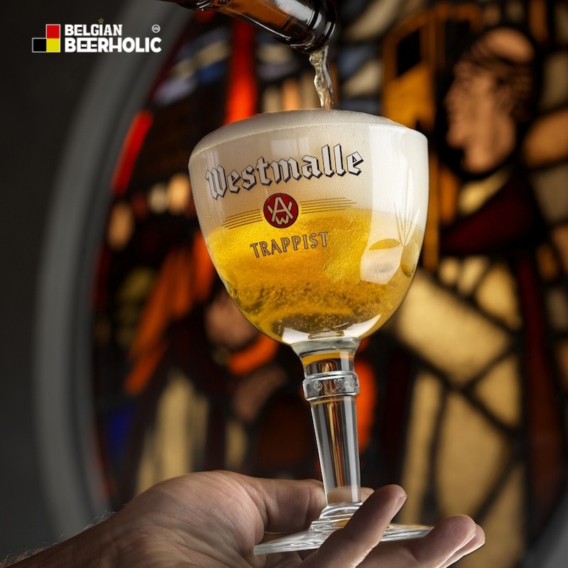 Rót bia thầy tu Bỉ Westmalle Tripel đúng kỹ thuật