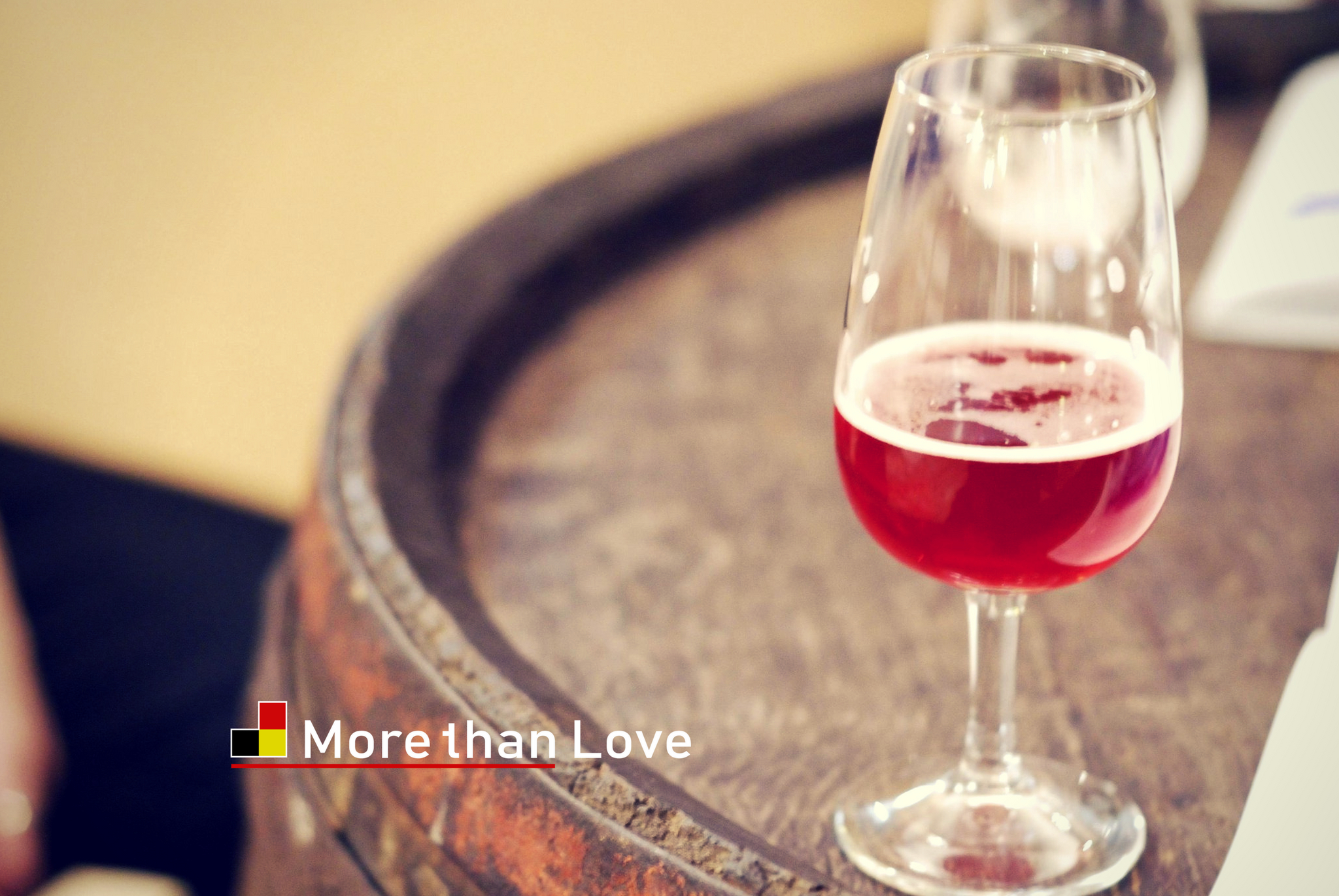 Bia Bỉ nhập khẩu cao cấp hương vị tổng hợp nhiều loại trái cây Red Bocq