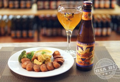 Uống bia Bỉ nên ăn kèm món gì?